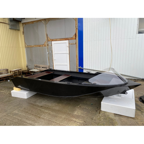 Лодка Киммерия 400R с лобовым стеклом (козырьком)